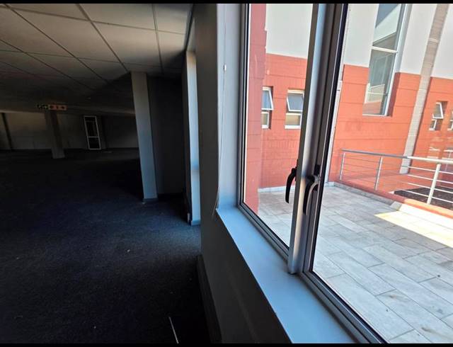 BUSINESS PROPERTY TO RENT IN FAERIE GLEN